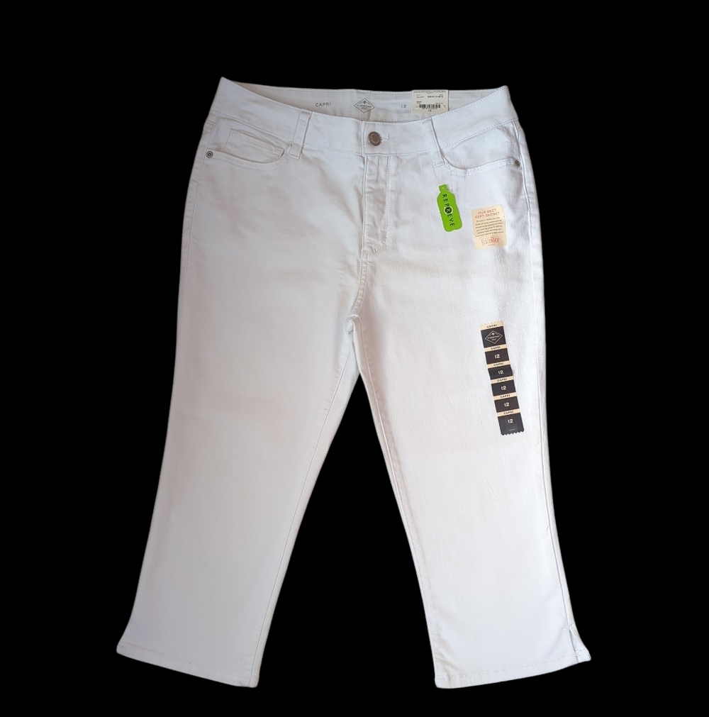 NWT St. John's Bay Secretly Slender Stretch Mid-Rise Capri Jeans 12 White Pocket